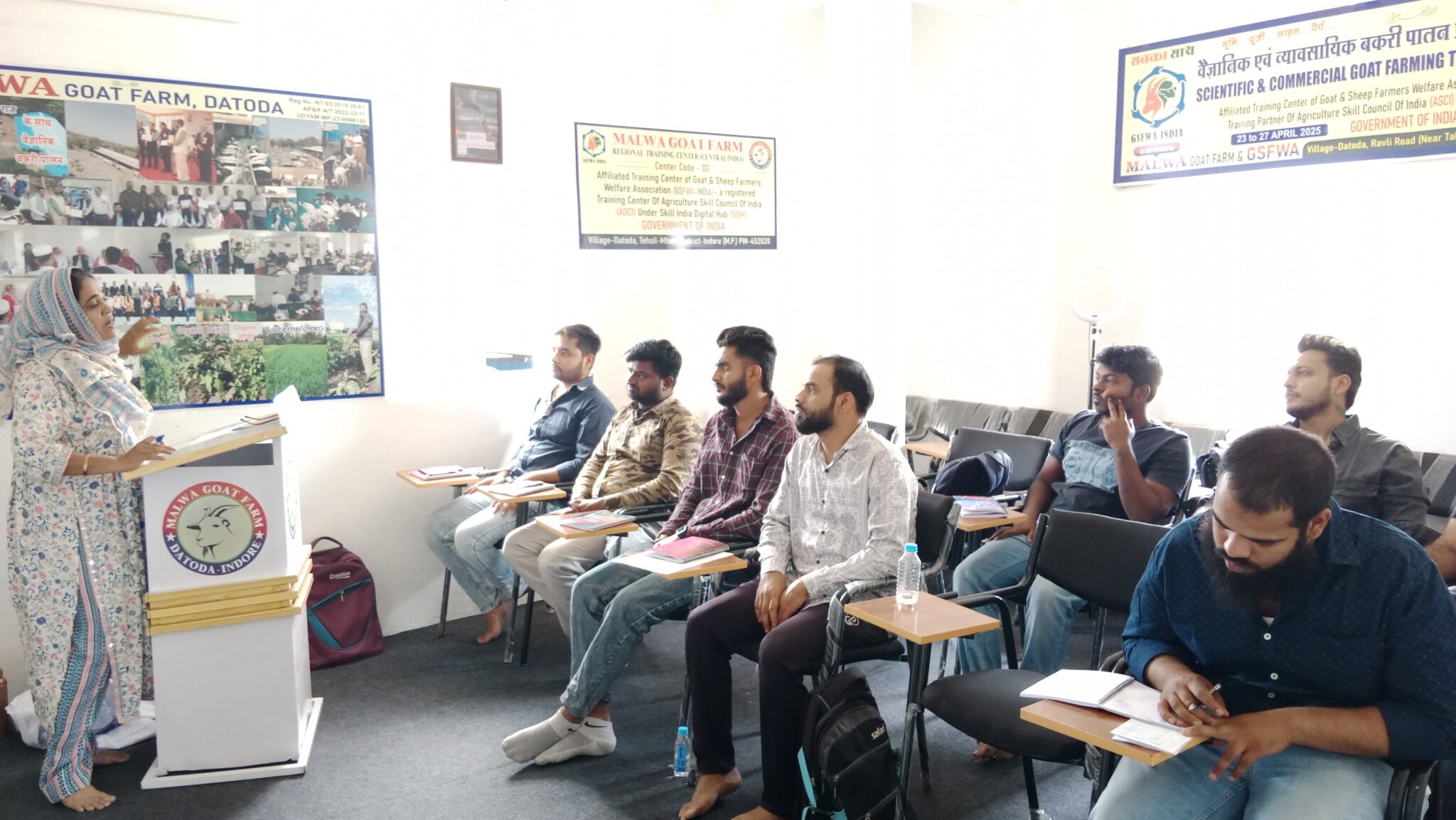 filter: 0; jpegRotation: 0; fileterIntensity: 0.000000; filterMask: 0; module:1facing:0;
hw-remosaic: 0;
touch: (-1.0, -1.0);
modeInfo: ;
sceneMode: Auto;
cct_value: 0;
AI_Scene: (-1, -1);
aec_lux: 0.0;
hist255: 0.0;
hist252~255: 0.0;
hist0~15: 0.0;